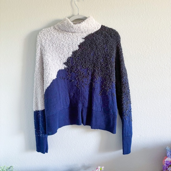 Multi Color Turtle Neck Sweater - Picture 3 of 3